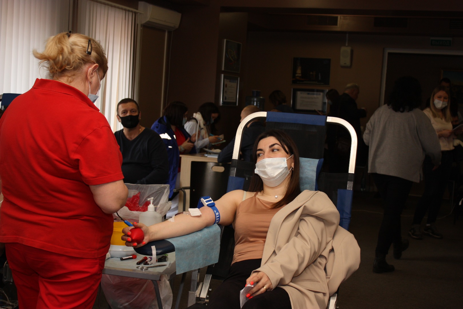 Объединенный день донора в ЦНИИТМАШ пополнил банк крови на 23 литра